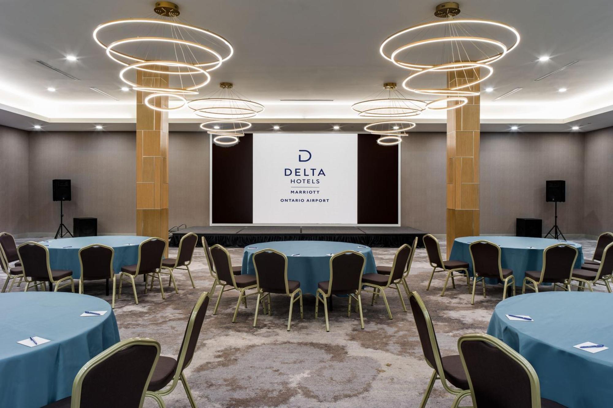 Delta Hotels By Marriott Ontario Airport Εξωτερικό φωτογραφία