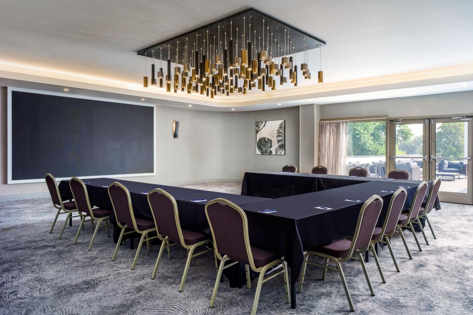 Delta Hotels By Marriott Ontario Airport Εξωτερικό φωτογραφία