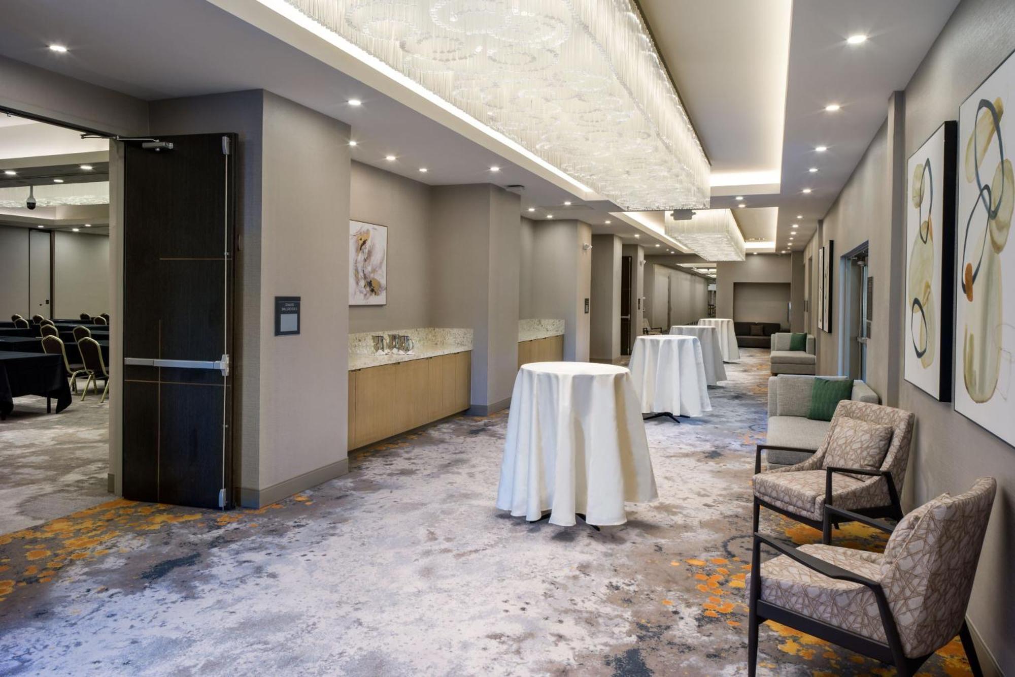 Delta Hotels By Marriott Ontario Airport Εξωτερικό φωτογραφία