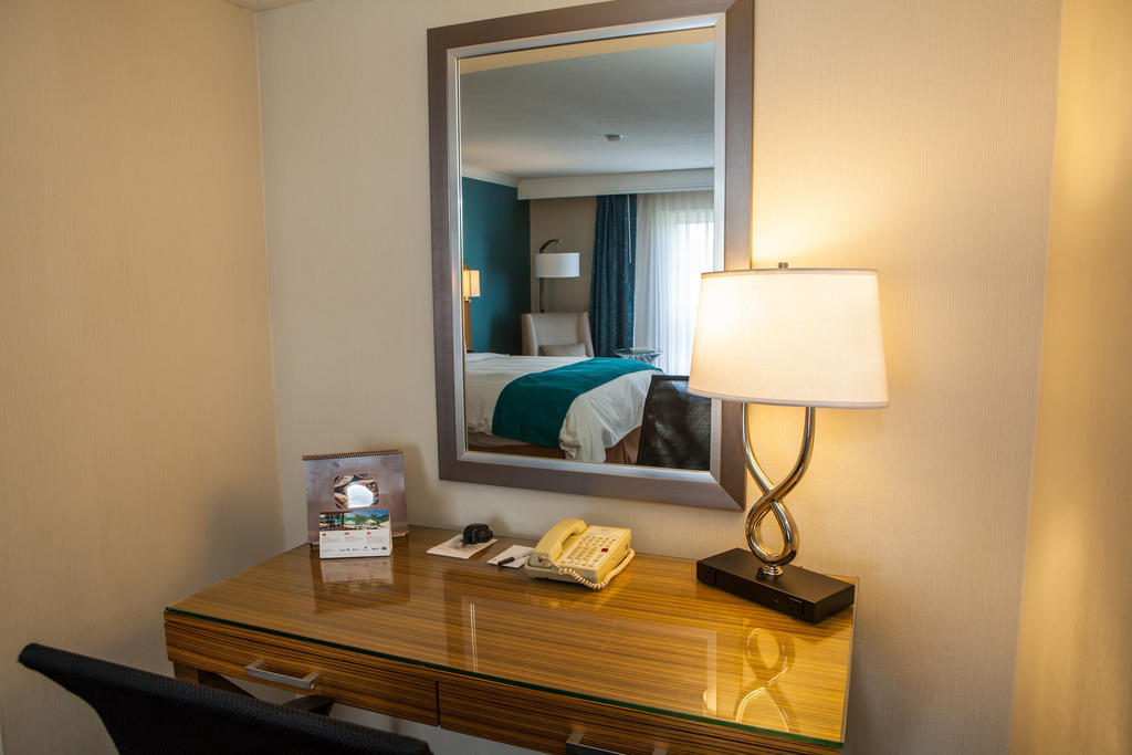 Delta Hotels By Marriott Ontario Airport Δωμάτιο φωτογραφία