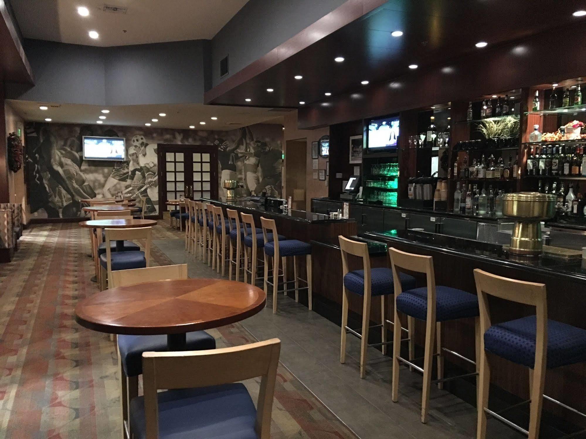 Delta Hotels By Marriott Ontario Airport Εξωτερικό φωτογραφία